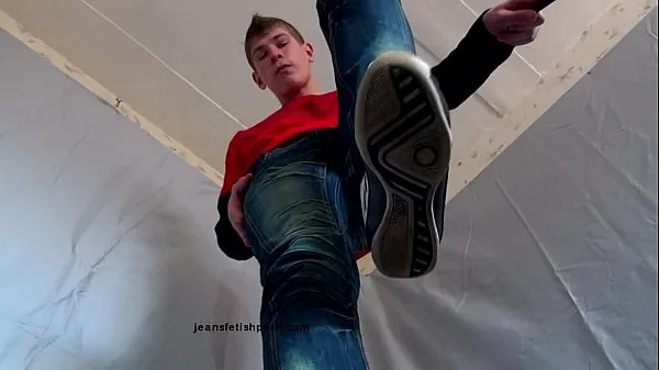 Tonton trampling gay jeans fetish spit sneakers shoes hd720 Tube keren