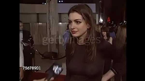 Se Anne Hathaway in her infamous see-through top cool Tube