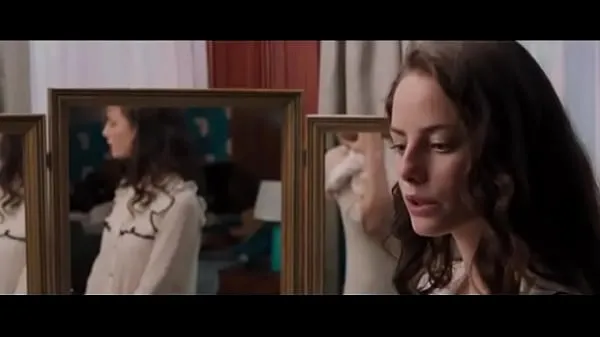 Oglejte si Kaya Scodelario - The truth about Emanuel (2013 Cool Tube