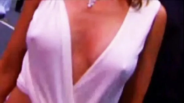 Nézze meg a Kylie Minogue See-Thru Nipples - MTV Awards 2002 cool Tube-t