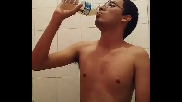 Tonton Amateur boy drinks his piss Cool Tube