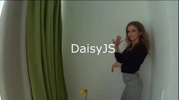 观看Daisy JS high-profile model girl at Satingirls | webcam girls erotic chat| webcam girls酷的管子