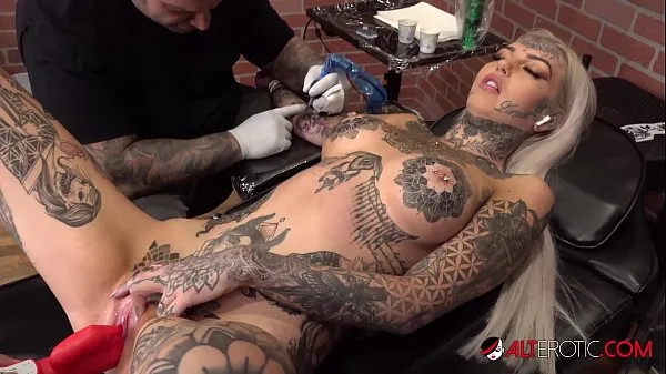 Watch Amber Luke masturbates while getting tattooed cool Tube