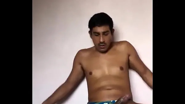 ดู Handsome mexican male masturbating Tube เจ๋งๆ