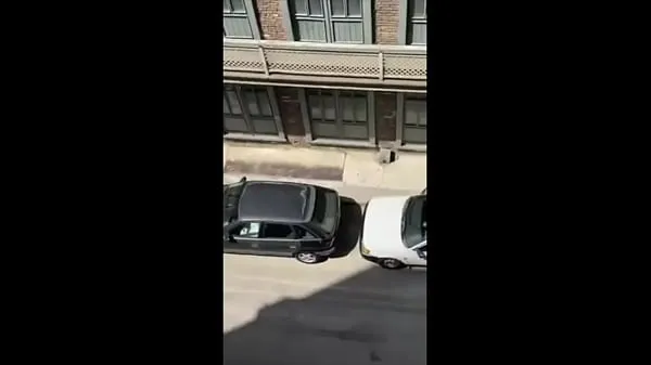 Παρακολουθήστε το Caught jerking off inside his car lockdown Athens cool Tube