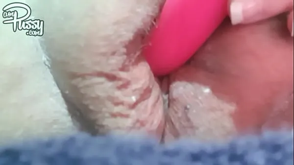 Regardez Masturbation avec vibrateur à REAL ORGASM à la maison Tubes sympas