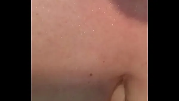 POV: MILF with Big Boobs Gives Handjob to Hubby in Shower 멋진 튜브 보기