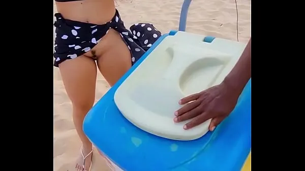 Watch The couple went to the beach to get ready with the popsicle seller João Pessoa Luana Kazaki cool Tube