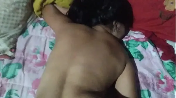 Mira El primer anal de la joven creo que no le gustó muchotubo genial