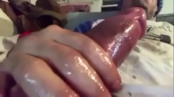 Stroking my thick cock harika Tube'u izleyin