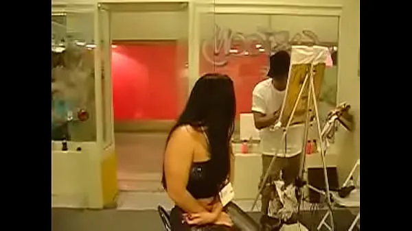 Assista Monica Santhiago Atriz Pornô sendo Pintada pelo Pintor a Forma de pagamento vai ser na pintada tubo legal