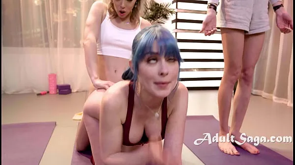 Regardez Personne ne sait qui l'instructeur de yoga tranny va baiser aujourd'hui Tubes sympas