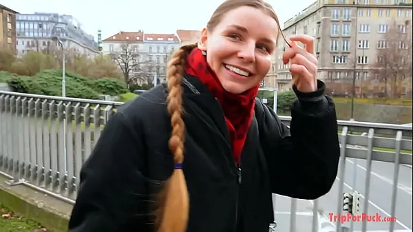 Sledujte Corrida dentro de una chica con peinado trenzado europeo cool Tube