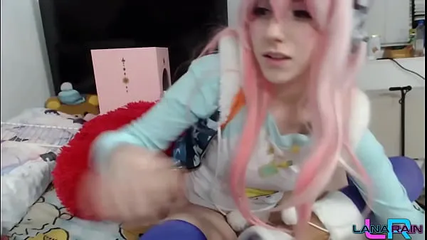 شاهد Super Sonico Fucks Herself With a Dildo On Cam أنبوب رائع